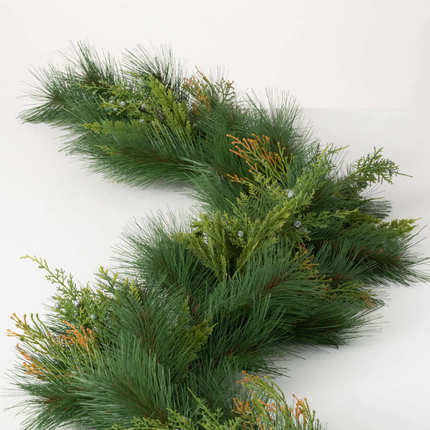 6' L Mixed Pine & Juniper Garland