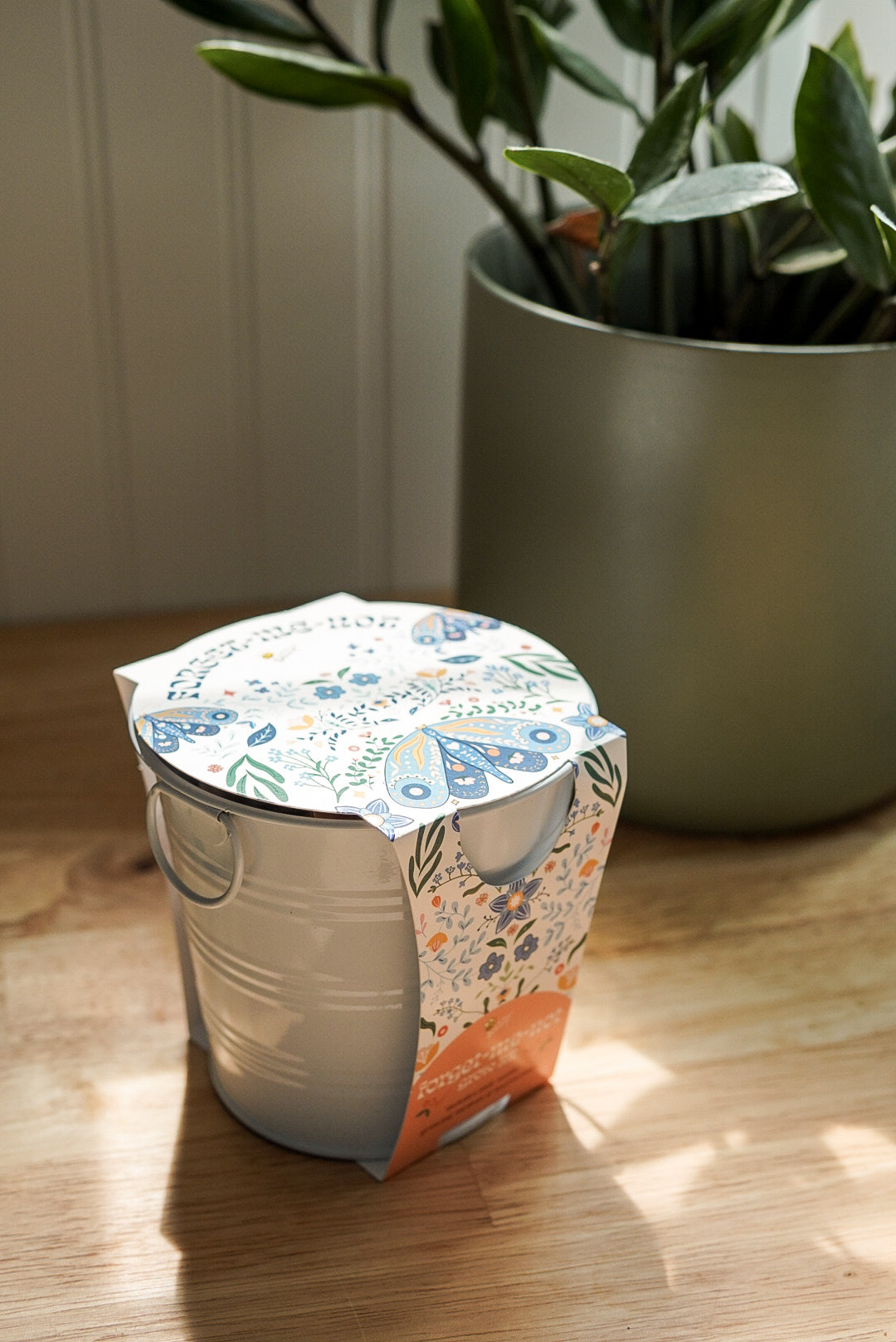 Organic Forget-Me-Knot Painted Flower Grow Pail